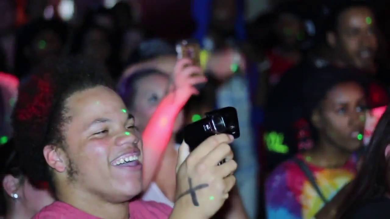 Watch Misunderstood Bandit (@nofakehiphop) Performs at Coast 2 Coast LIVE | Minnesota Edition 9/19/16 on YouTube Watch Misunderstood Bandit (@nofakehiphop) Performs at Coast 2 Coast LIVE | Minnesota Edition 9/19/16 on YouTube