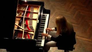 Beethoven Moonlight Sonata op 27 - Valentina Lisitsa (fantastic performance)