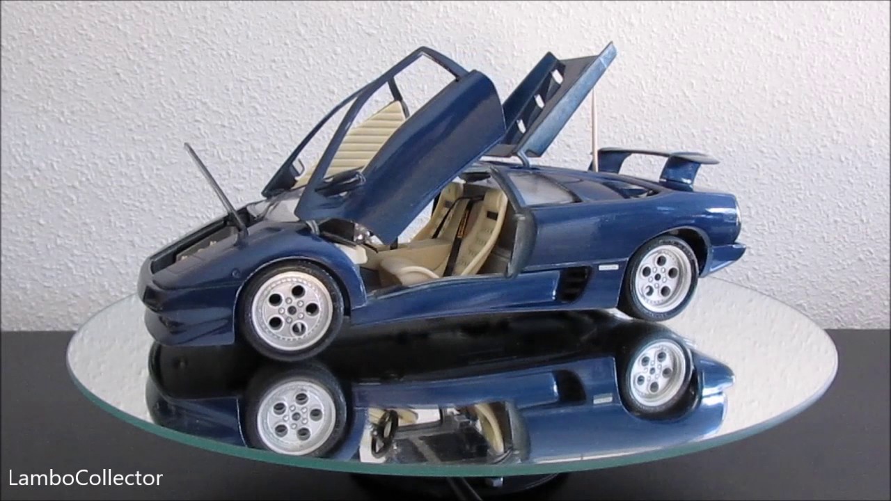 Bburago 1:18 Lamborghini Diablo (1990) Blue - YouTube