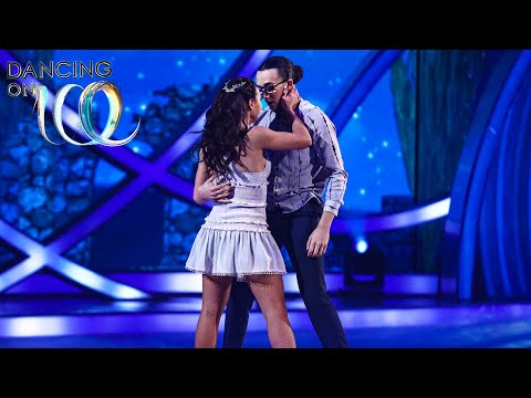 Feel the romance with Perri & Vanessa! | Dancing on Ice 2020