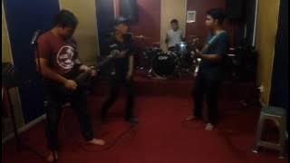 Loe to ye-rif cover avelin band