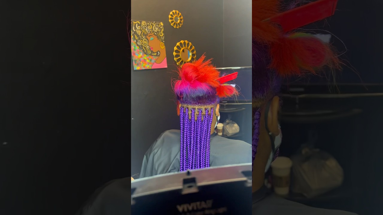 don’t you just love colorful braids? 😫💕 