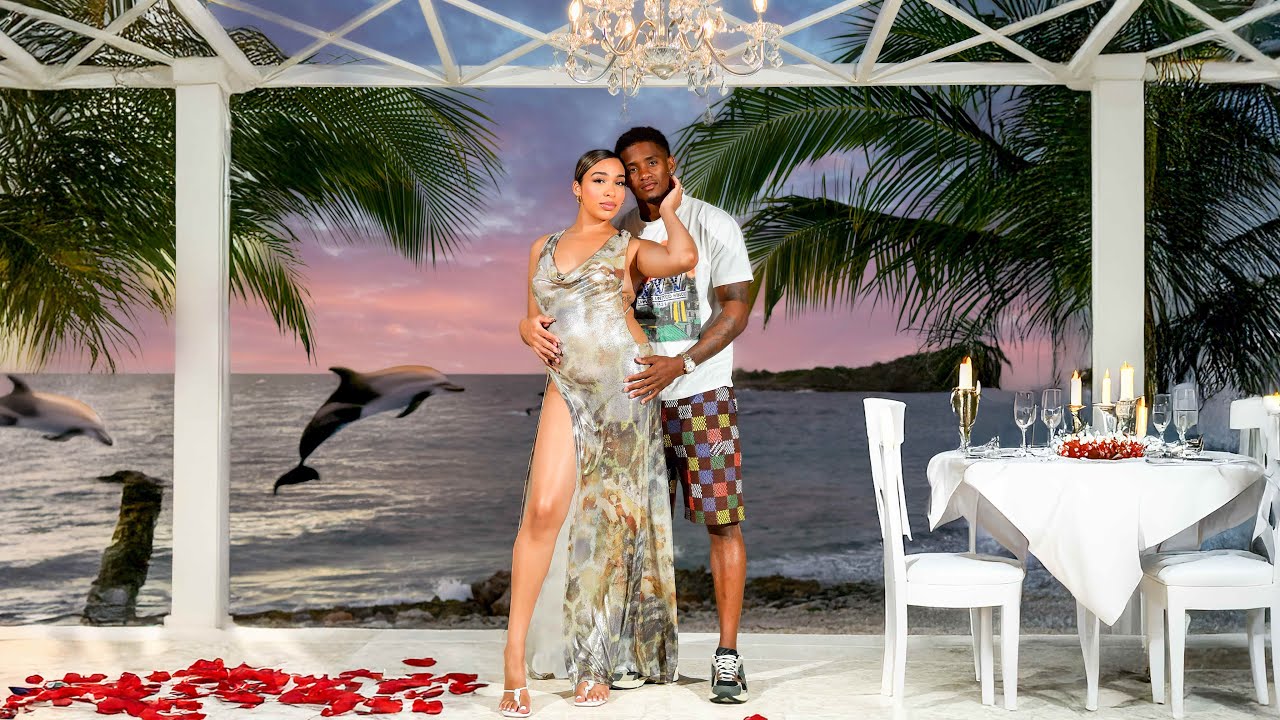 Surprising My Fiancè With A Romantic Candlelight Dinner On The Beach!