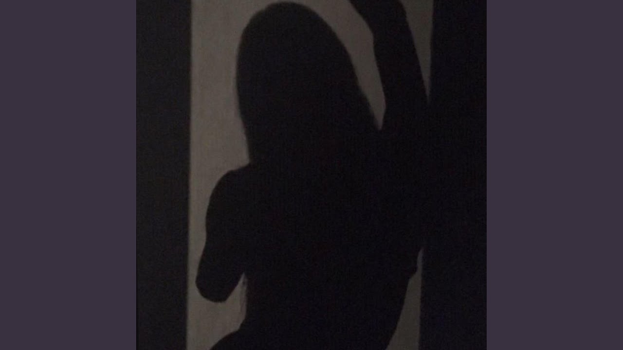 Obejrzyj 2AM w YouTube Obejrzyj 2AM w YouTube