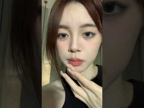변신?화장으로 미녀되는과정!変身？化粧で美女になる過程!Transformation? The process of becoming beautiful with makeup