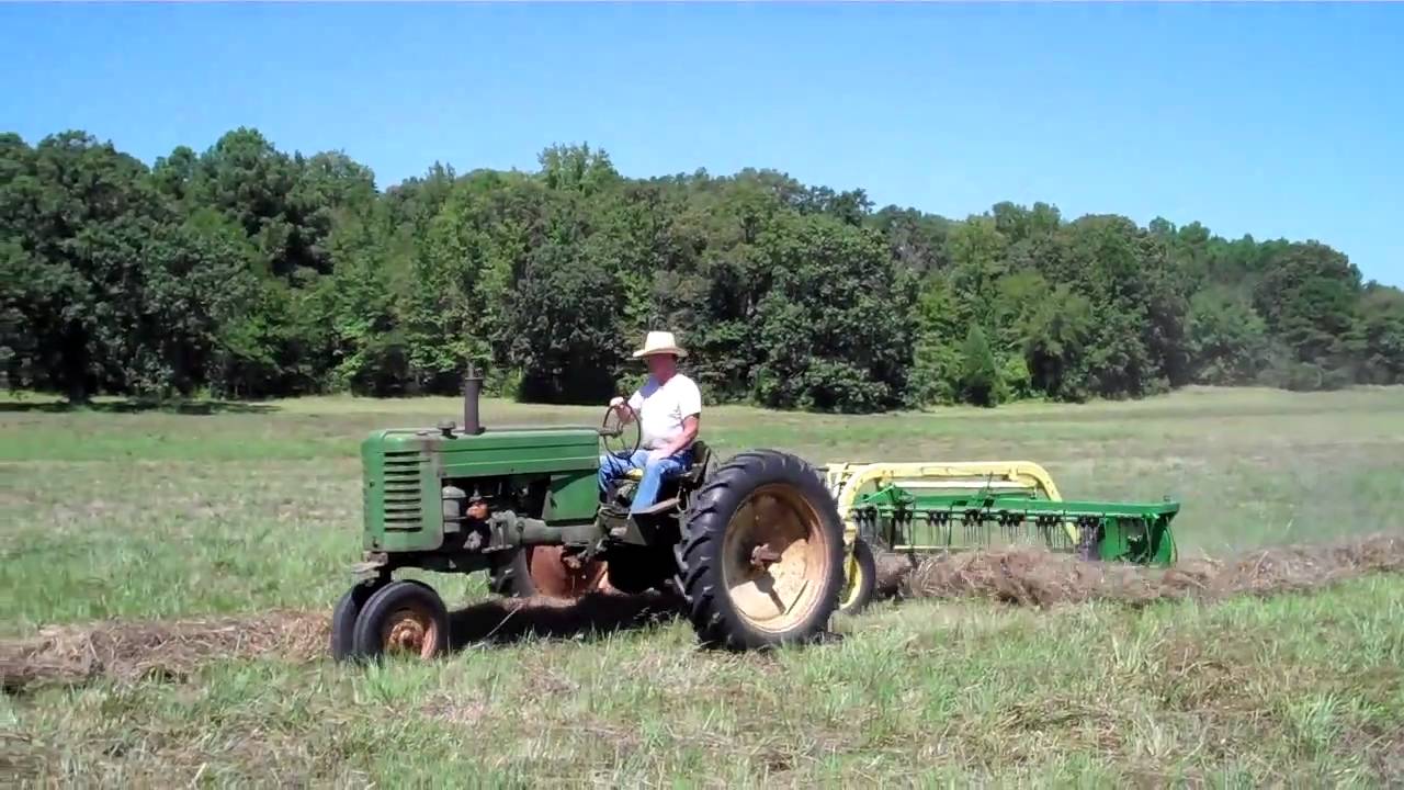 John Deere 51MT and JD 640 hay rake - YouTube