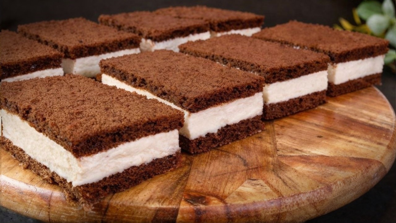 Kinder milk slice. Schmackhafter und günstiger als im Laden. Schokoladentorte mit feiner Milchcreme.