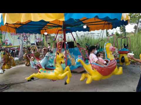 Video bé đi chơi ngựa - youtube