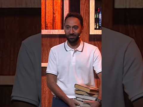 لحظة ظهور الفنان محمد سلام بعد غياب خلال احتفالية وطن السلام بحضور الرئيس عبدالفتاح السيسي