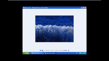 Microsoft Whistler (Windows XP Beta 2) Build 2481 IN VMware Workstation 8