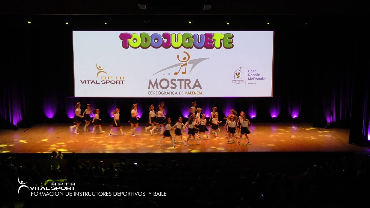 Asoc de Bailes Modernos de L'Ollería Gr The Super Girls and Boy aerobic dance