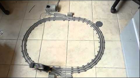 Arduino Wifi-controlled Lego Train - Step 5 - First track test with externally powered 12V engine
