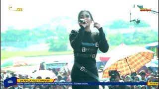 KERTAS DAN API SHERLY KDI OM ADELLA LIVE TANGERANG