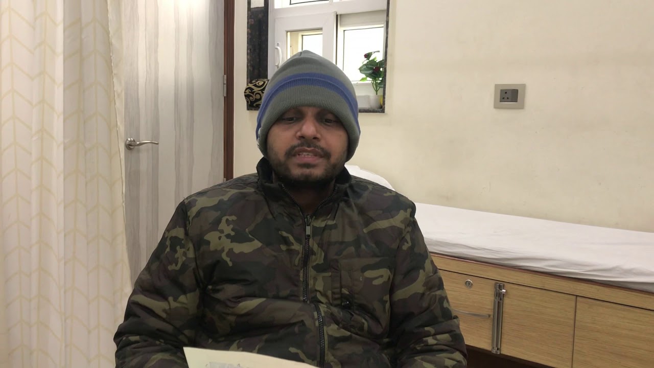 Happy patient telling his experience with Rheumed clinic