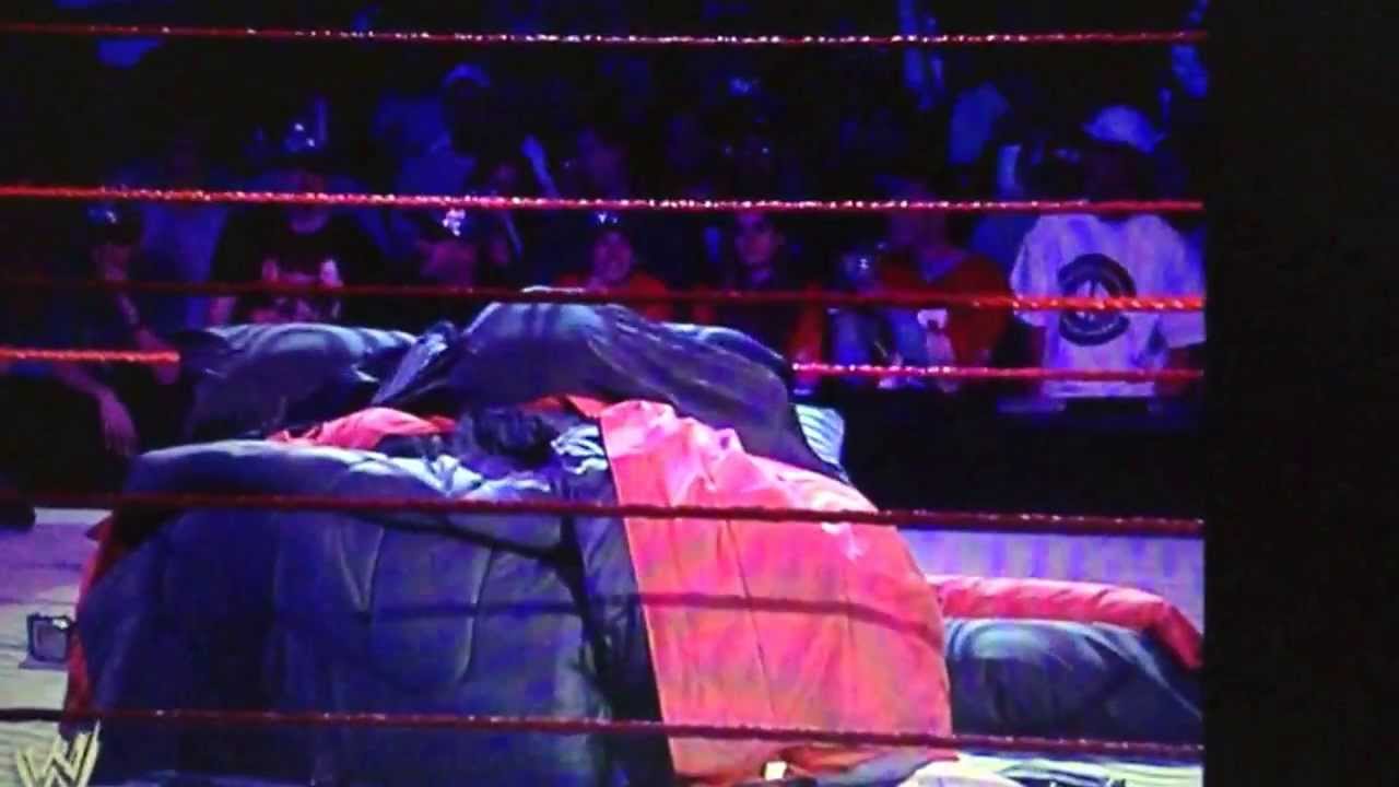 Edge and Lita in bed in the Ring full.