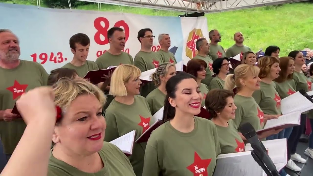 Kraj Sutjeske hladne vode barjak časti i slobode - KIC pop hor