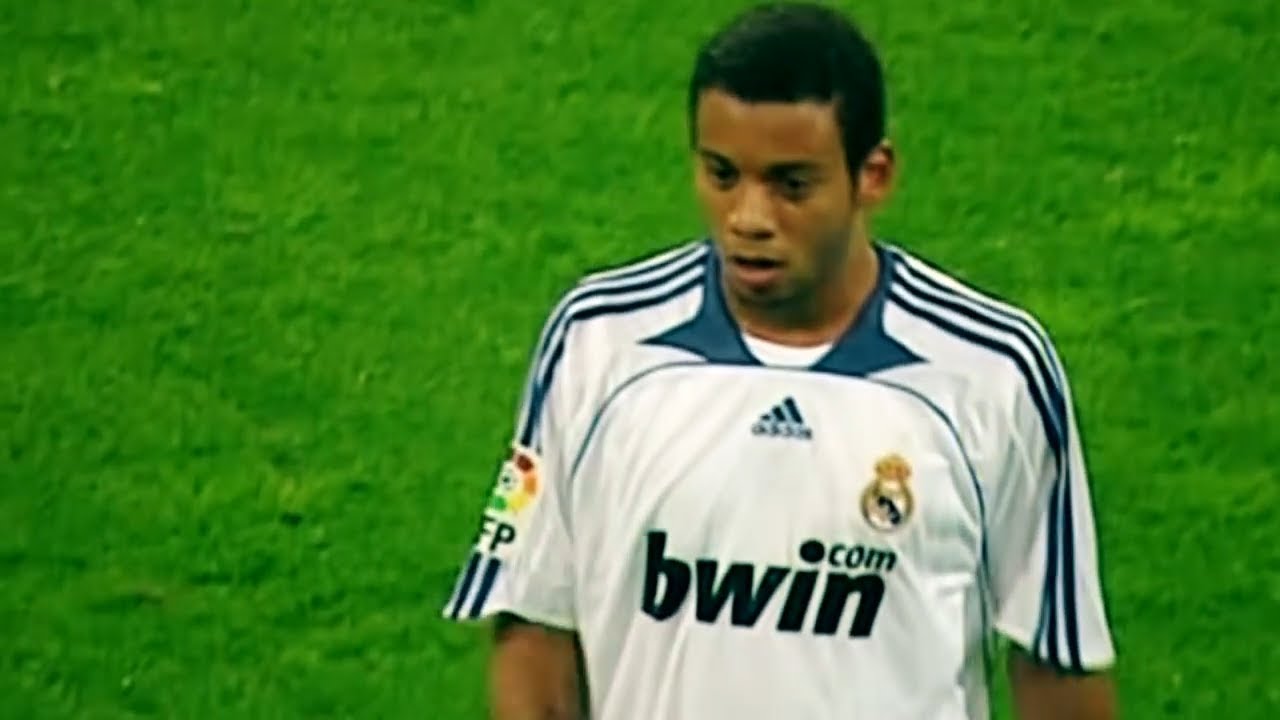 O Lateral mais Habilidoso do Mundo | Marcelo Vieira