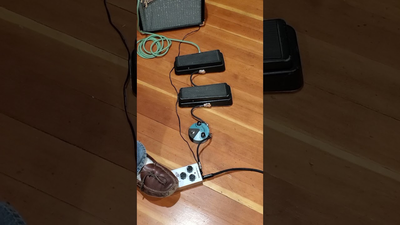 A Tale Of Two Wah Pedals : Late 70's Dunlop GCB95 "Brown Board" + 2018 Dunlop GCB95 "Green Board"