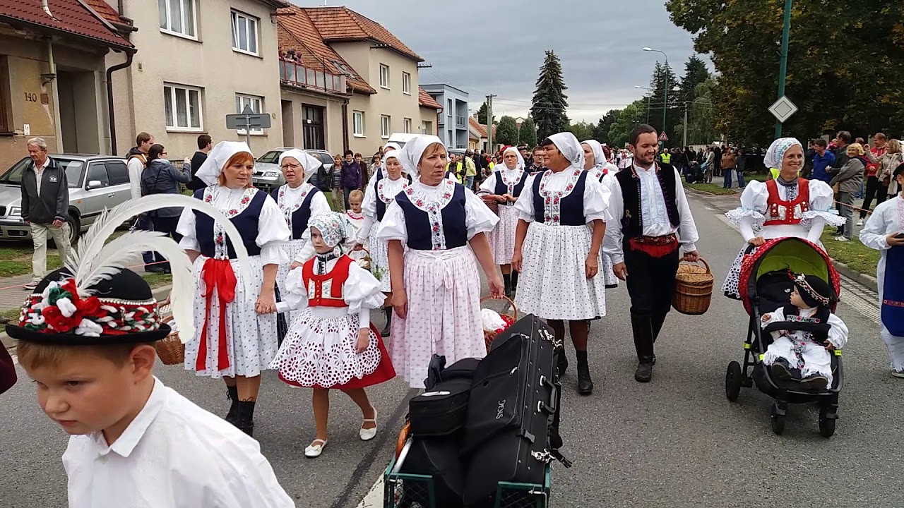 Bzenecké krojované vinobraní, sobotní průvod1, 16. 9. 2017 camera iphone 8 plus apk