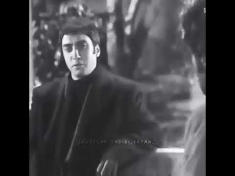 انا بقعد وحدي وبعيش وحدي وبموت وحدي