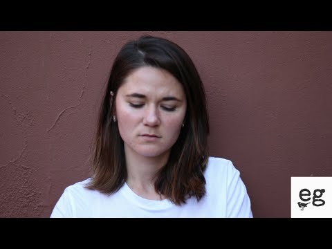 Video: Hoe om tamatiesaailinge te plant: ouma se beddings