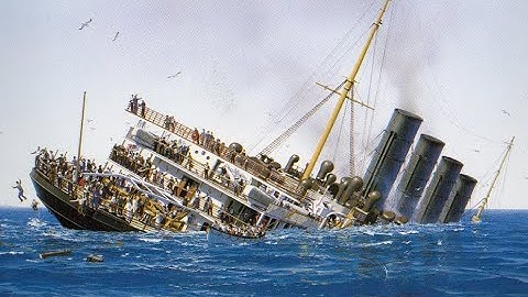 The Sinking of the RMS Lusitania in Real Time (Floating Sandbox)