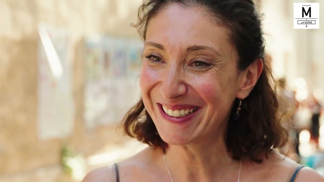 Elisa Sitbon Kendall, auteure & m.e.s  de Monstres, #interview #festivaloffavignon  M La Scène