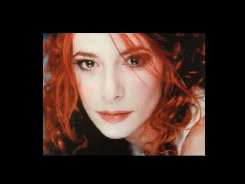 Mylène Farmer - Devant soi - YouTube