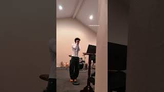 into it #chaseatlantic #singing #viral