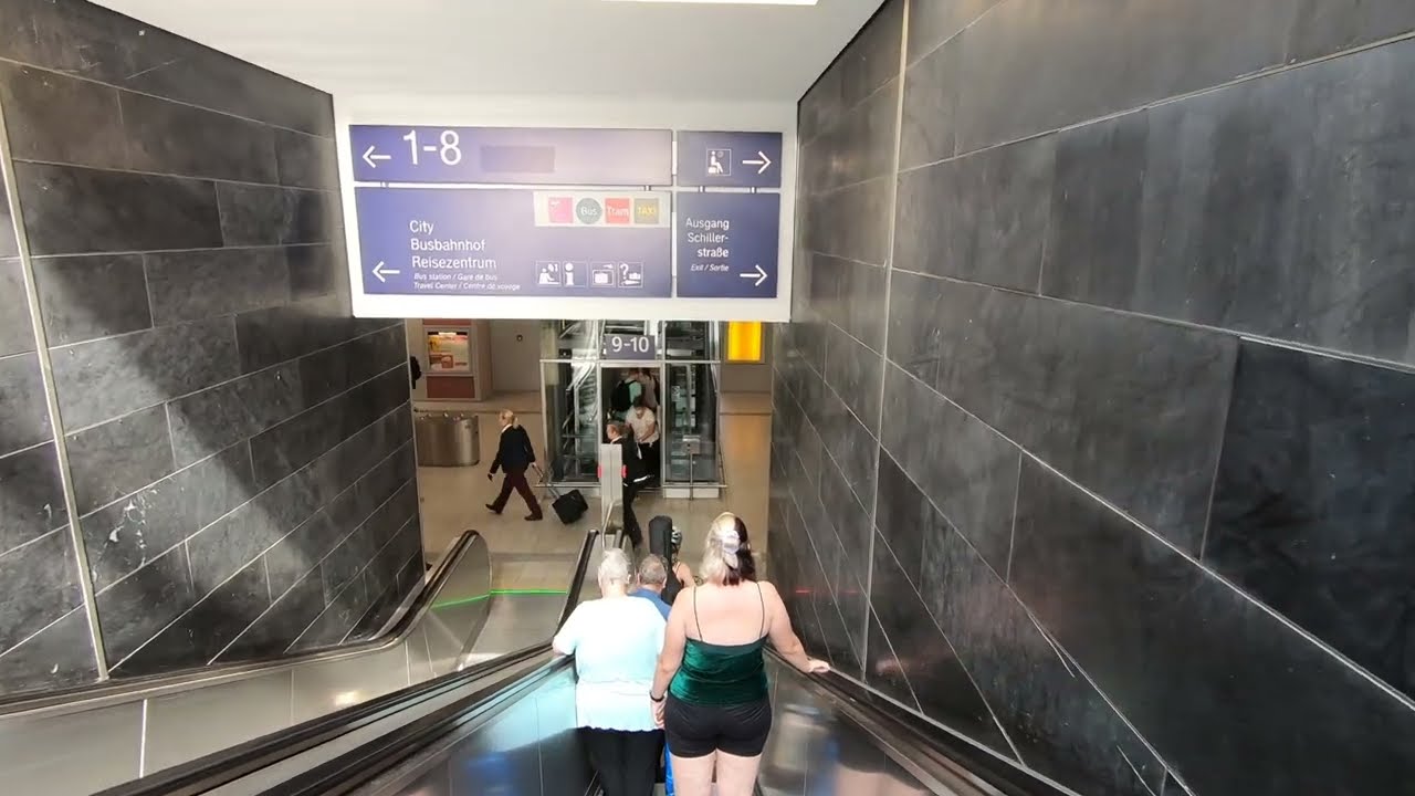 Walking ERFURT City Germany 2022 - Erfurt Hauptbahnhof