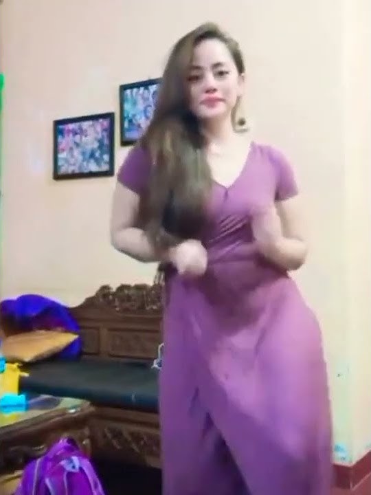 Mama muda bokong semok, goyang hot#shorthot