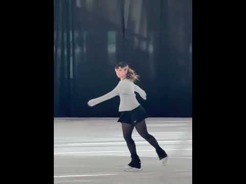 New video of Alysa Liu preparing for the "Elegance: Honoring Polina Edmunds" event (June 6)