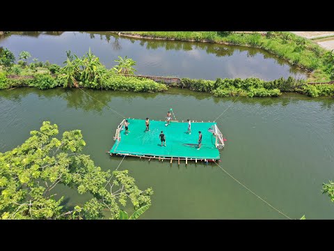 PHD | Sân Bóng Trên Mặt Nước | Soccer Field On The Water