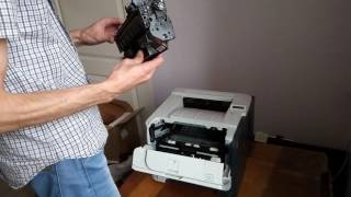 Как заменить картридж на HP Laser Jet P2055 / Replacing the toner cartridge on the HP Laserjet P2055