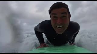 Esteiro de xove surfing Galicia Julio 2025