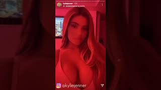 Kylie Jenner sexy instagram story | November 12, 2020