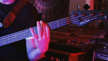 In 1980 & Shadowrunner - Pieces of Me (in de Studio Video)