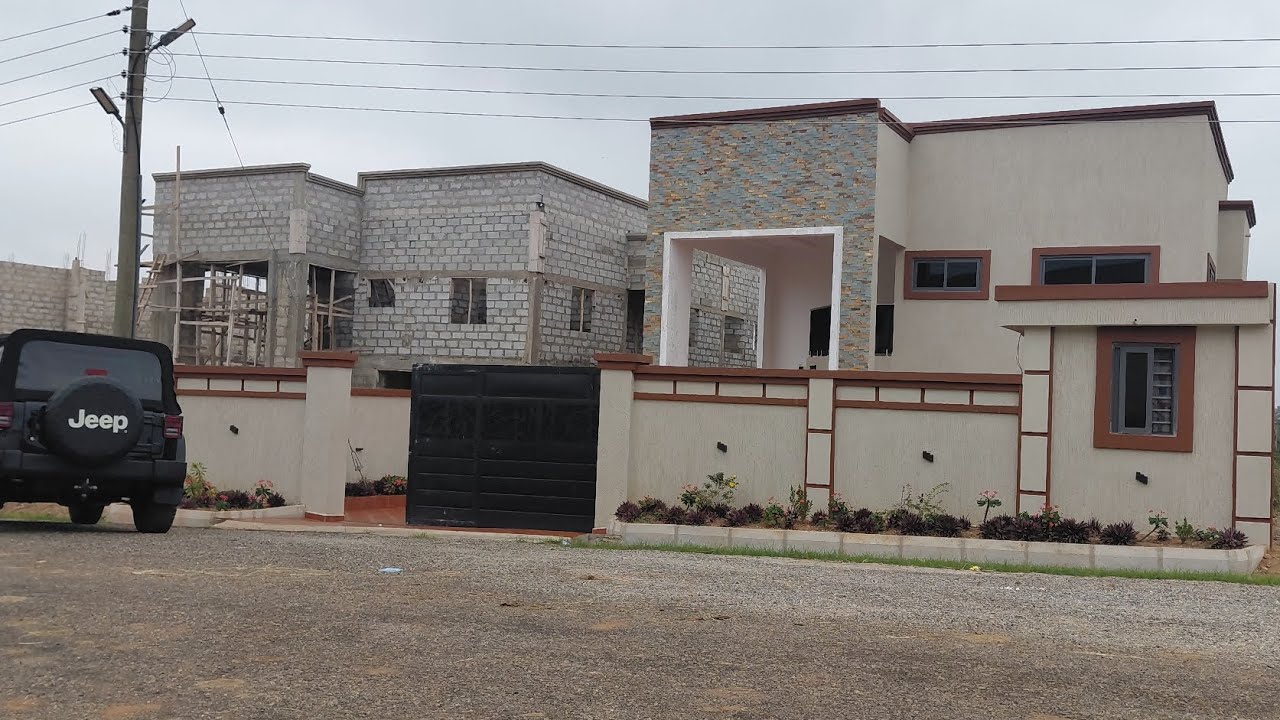 I found one of the best designed house built in a rich neighbourhood in Ghana🇬🇭