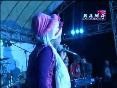 Tasya Rosmala terbaru (Sholatun Bissalam, AWAMIL Group Darut Tauhid Bangil)