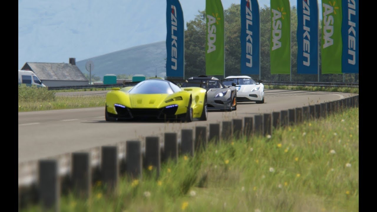 Ferrari Xezri Competizione Concept vs Bugatti vs Koenigsegg at Highlands