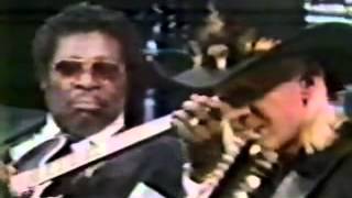 BB King and Johnny Winter - blues interviews  Jamming