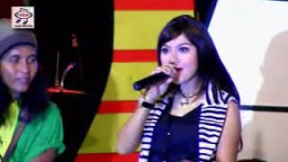 Video thumbnail of "Ratna Antika - Cinta Anak Kampung (Official Music Video)"