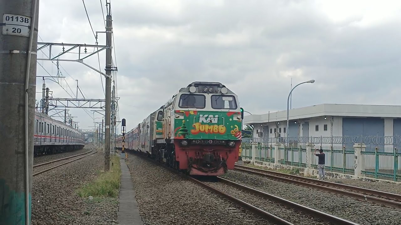 KOMPILASI MOMENT KERETA API BULAN DESEMBER 2025