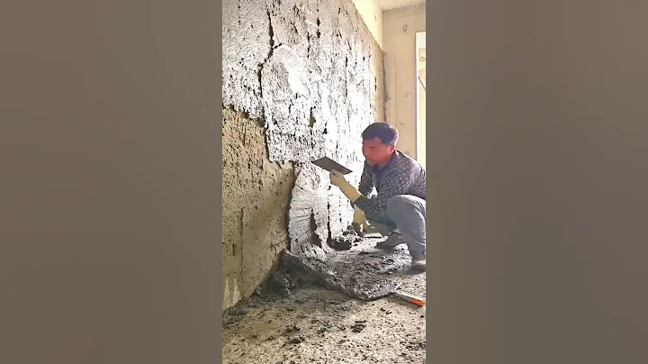 Cement plaster application – Wall plastering in progress #construction #shorts