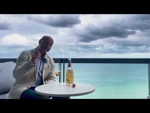 Video A day in a Champagne Experts life 15.0 - Cancun - Perrier Jouët Belle Epoque Rosé 2012
