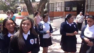 Bonita Sorpresa De 15 Años En Secundaria