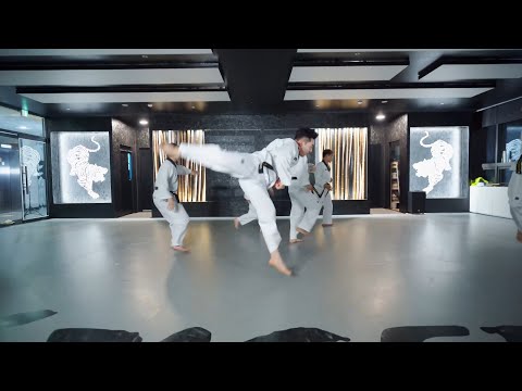 베리베리 VERIVERY _ Tap Tap Taekwondo ver.