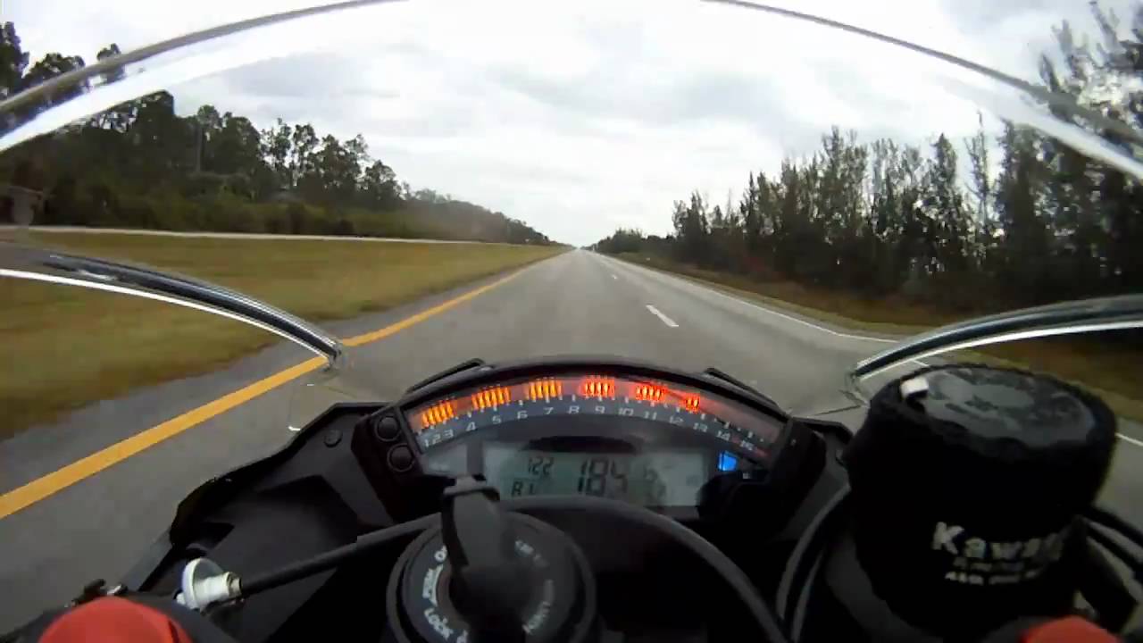 Video: 2011 Kawasaki ZX-10R top speed run on the road