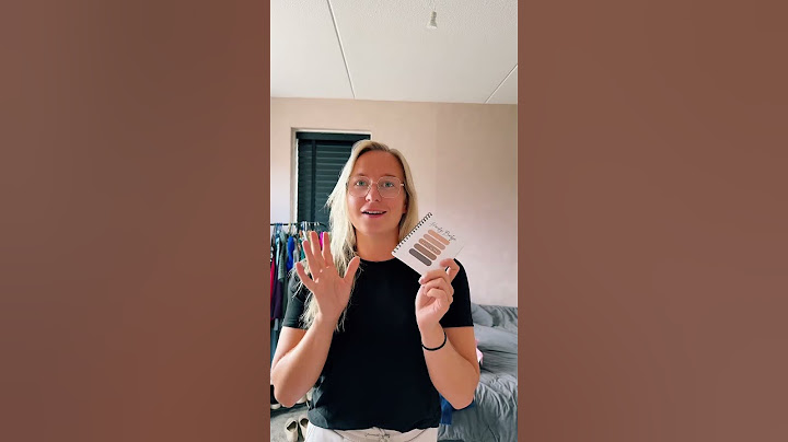 Heb jij het handige boekje al ?🤩 #fypyoutube #humour #heerlijk #zuster #funny #humor #nurse