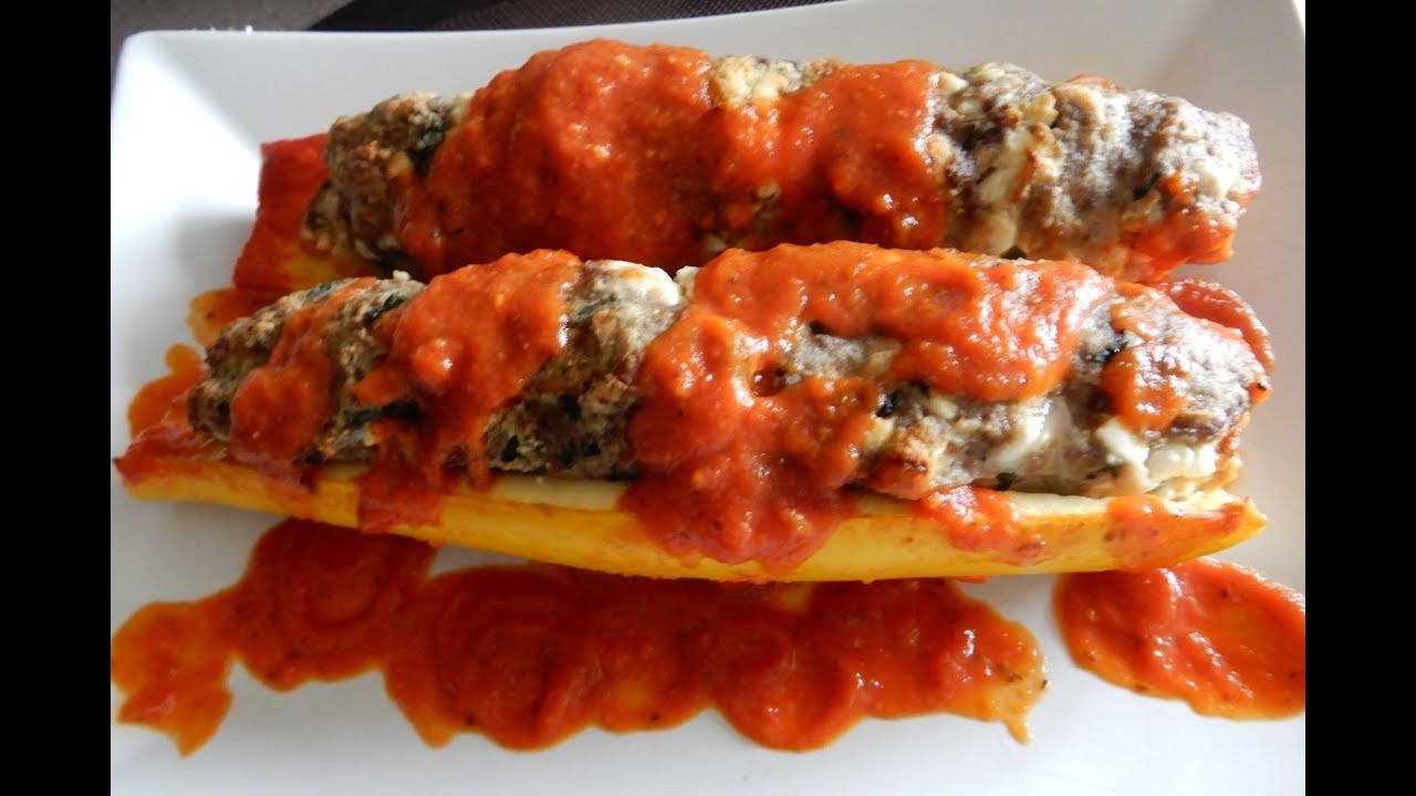 Gefüllte Zucchini